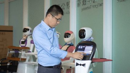 智能機(jī)器人的研發(fā) 創(chuàng)新與挑戰(zhàn)